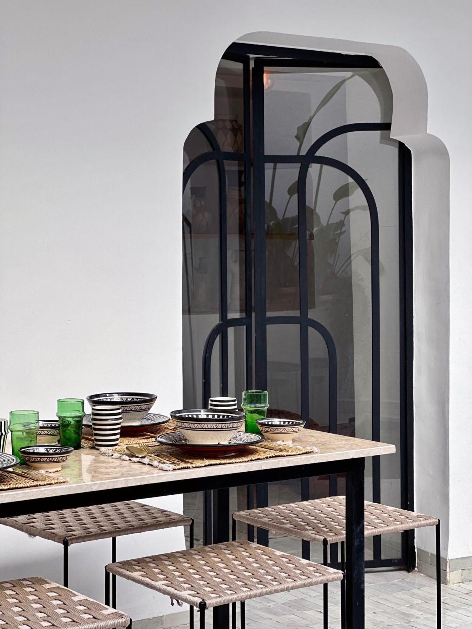 De L'o With Pool, Rooftop, Free Breakfast Holiday home