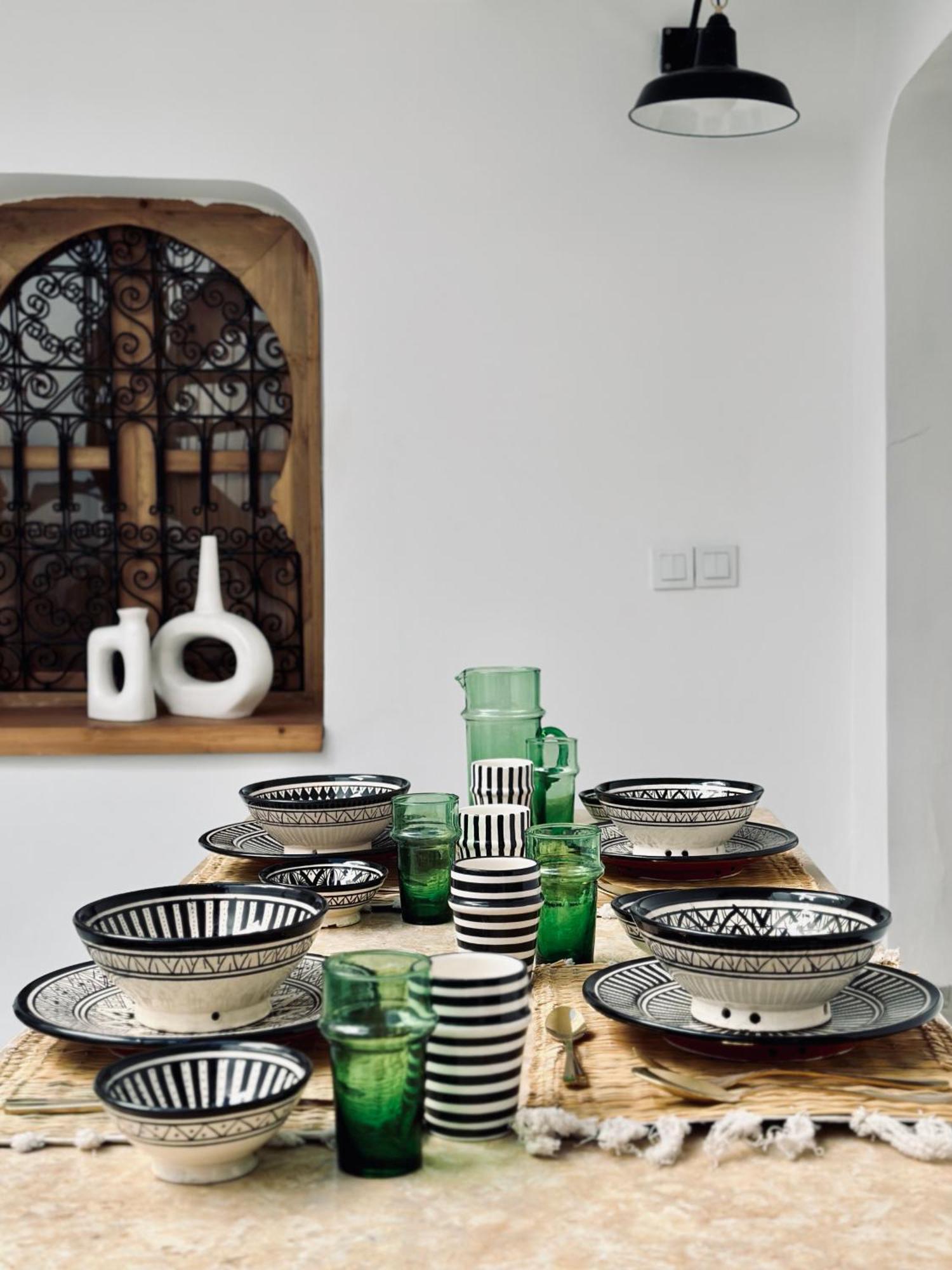 De L'o With Pool, Rooftop, Free Breakfast Holiday home